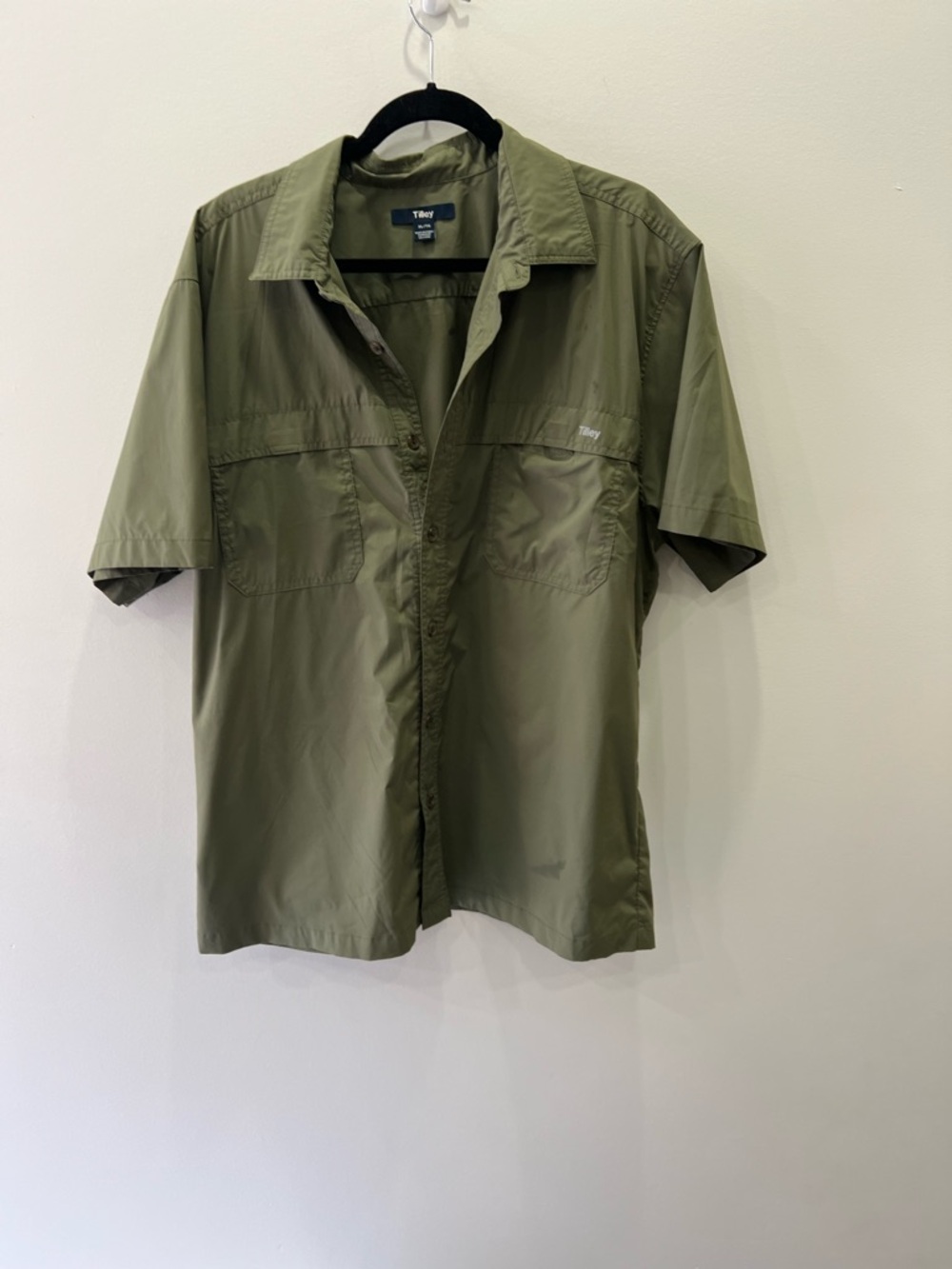 Tilley Quick Dry UPF 50+ Shirt Men’s XL Olive Green Short Sleeve Travel Hiking